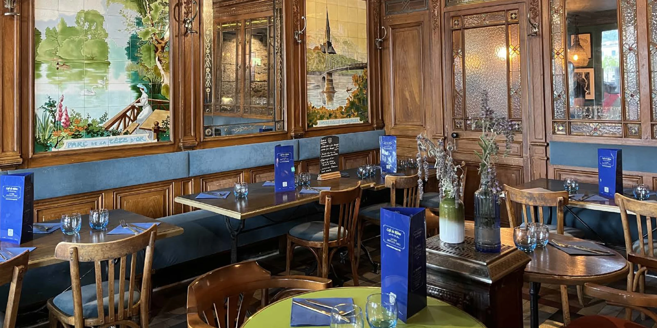 article sur le restaurant du café du rhone